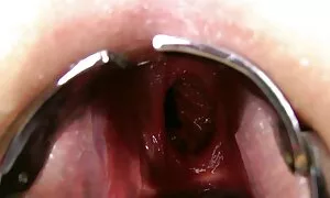 شارلوت کروش با دوست عكس سكسب پدرش آشنا شد