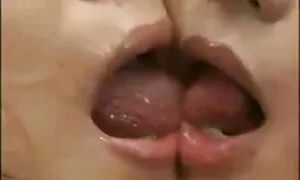 دختر عکس سکسی عالی می خواهد همه چیز را امتحان کند!