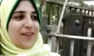 Negro در لاتکس فیلم سکس ۳نفره تسلیم یک دوست سفیدپوست شد