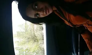 جسیکا رایان سگی را که در رختخواب بود ، فیلم سکس پسر با مامان آرام کرد